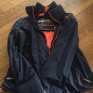 Like new Women’s Superdry Windcheater jacket.
